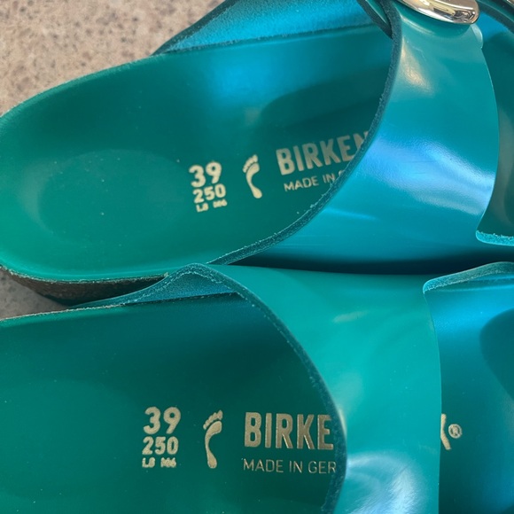 Make an offer Birkenstock Arizona Big Buckle High-Shine in Digital Green Size 39 - Picture 5 of 6